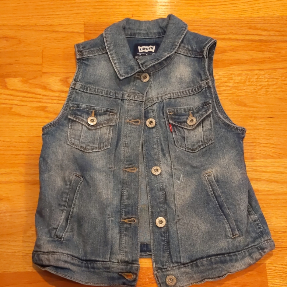 Levi's size 10/12 vest